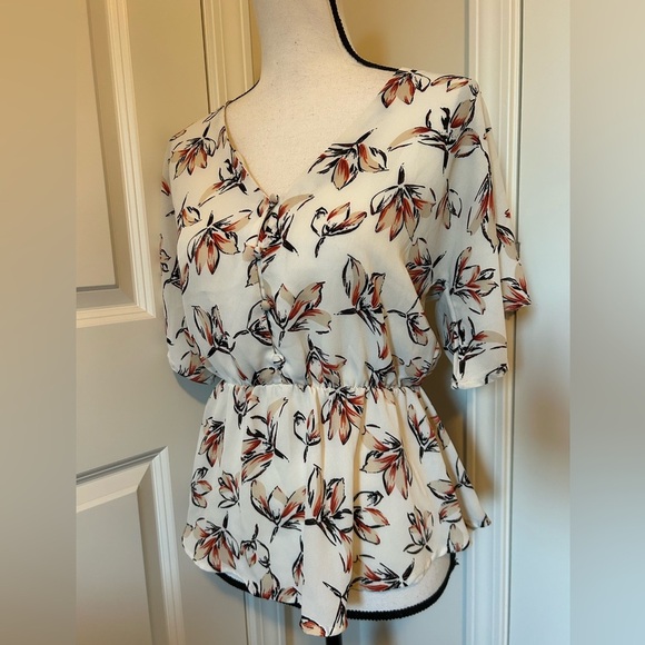 Sienna Sky Tops - Sienna Sky floral white vneck cinch waist flowy blouse